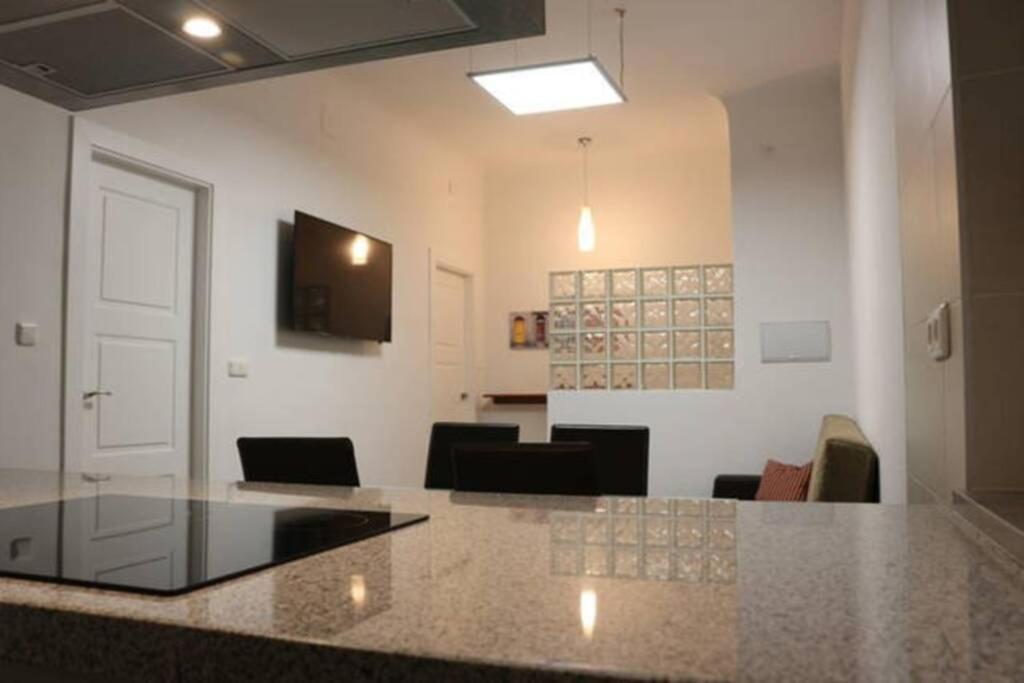 גרנדה Fabuloso Piso Junto A Paseo De La Bomba מראה חיצוני תמונה