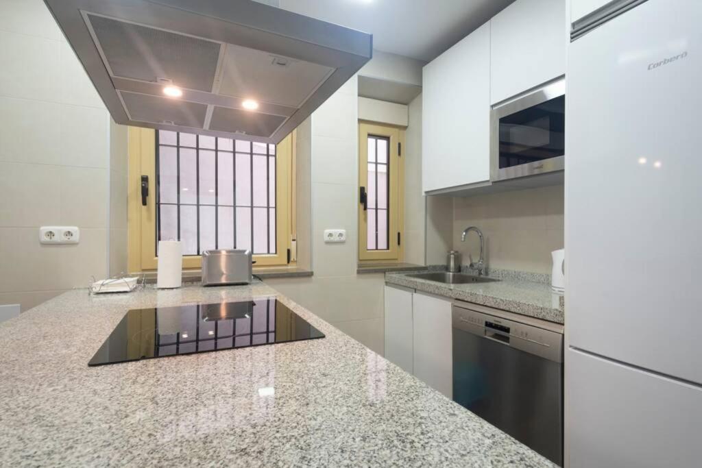 גרנדה Fabuloso Piso Junto A Paseo De La Bomba מראה חיצוני תמונה